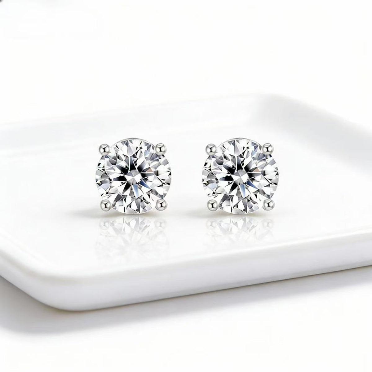 Everyday Diamond Studs: The Quiet Staple