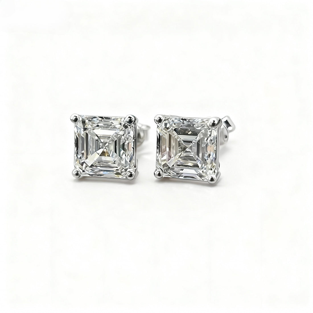 Asscher Cut Diamonds: Art Deco Symmetry, Reimagined