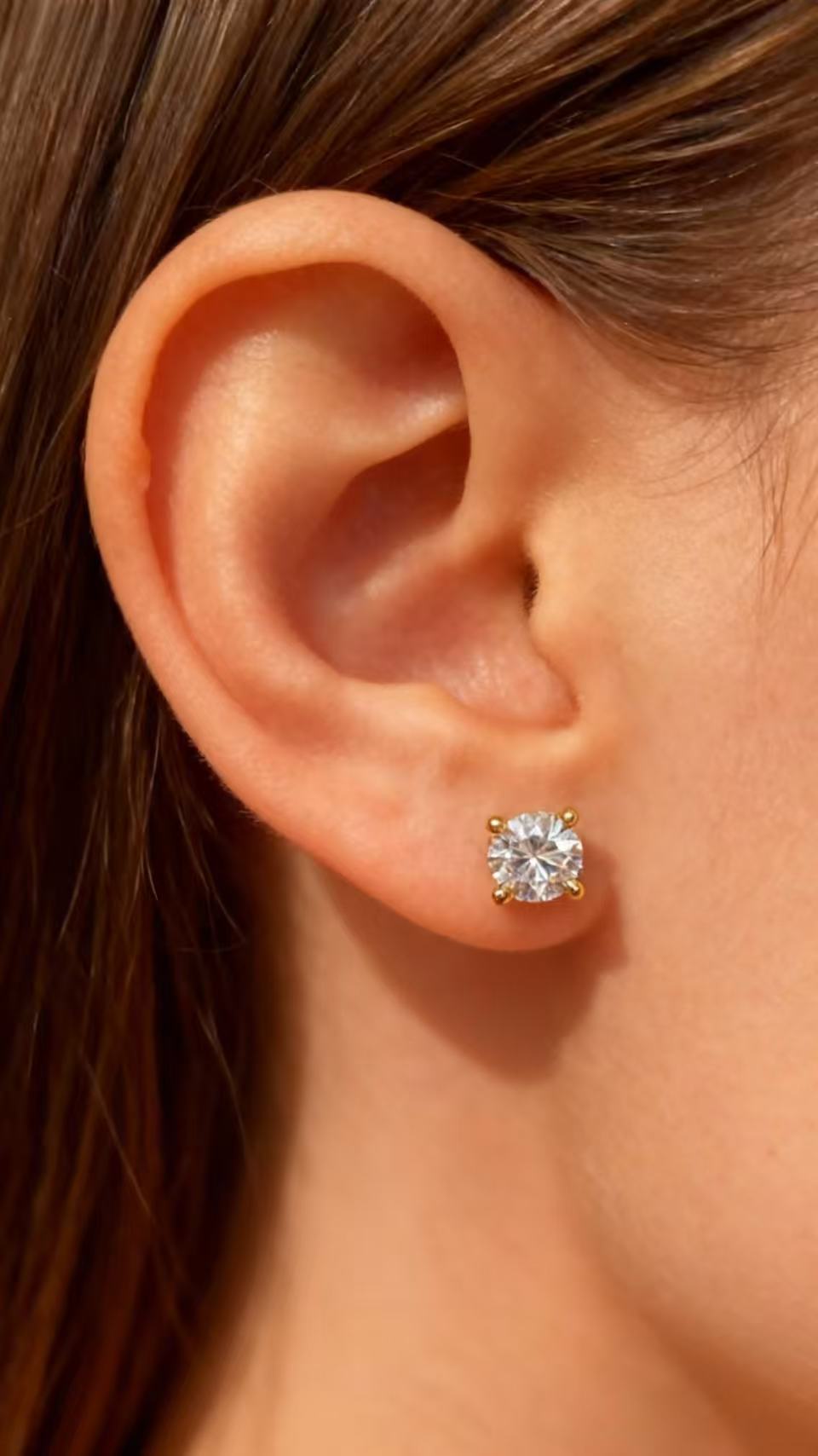 Aetheris Winter's First Light: Four-Prong Round Diamond Stud Earrings E25020001