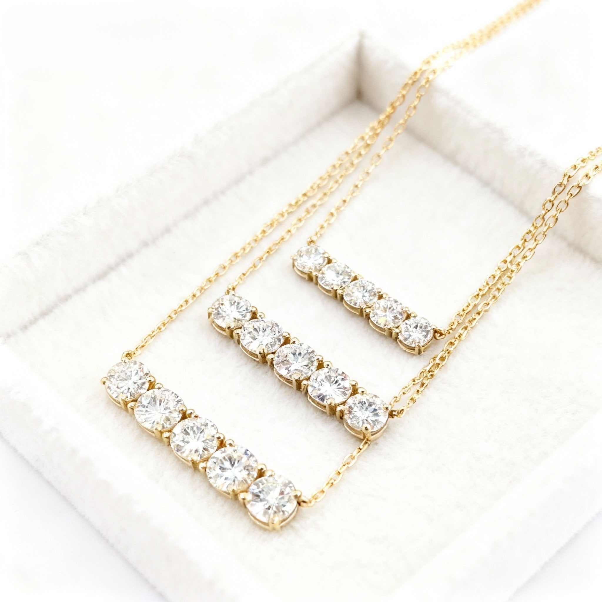 Aetheris Harmony in Light: Five-Stone Balance Pendant Set N25020012