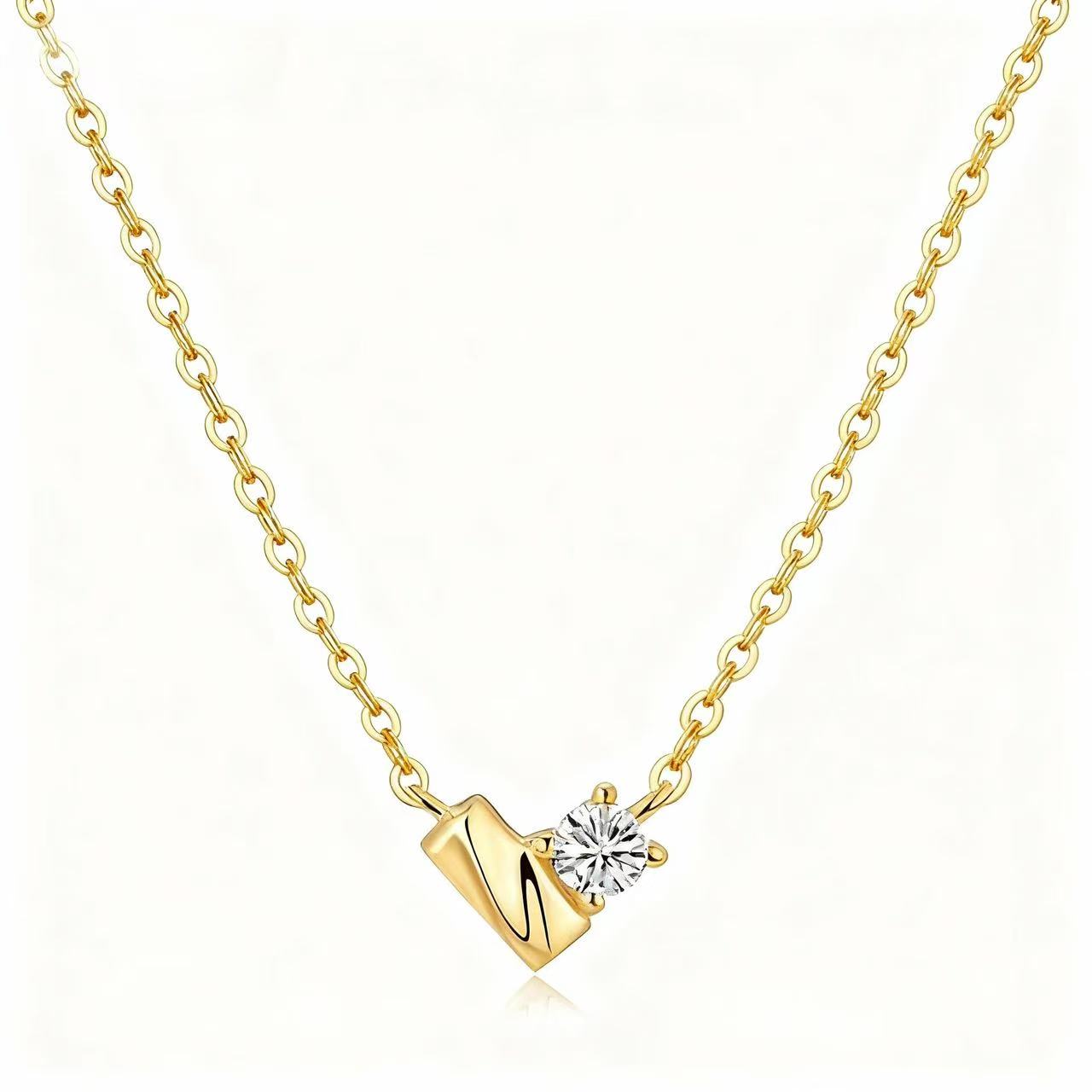 Aetheris A Heart of Light: Round Diamond Heart Pendant Set N25020010