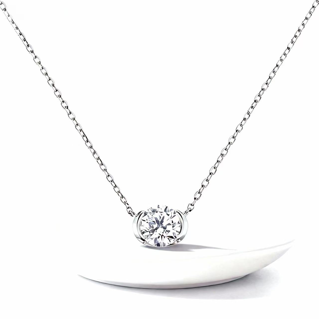 Aetheris Organic Brilliance: 1ct Round "Fruit" Diamond Cluster Necklace Set N25020002