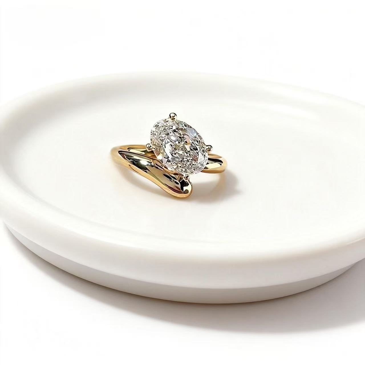 Aetheris Flow Embrace Oval Ring R26020001