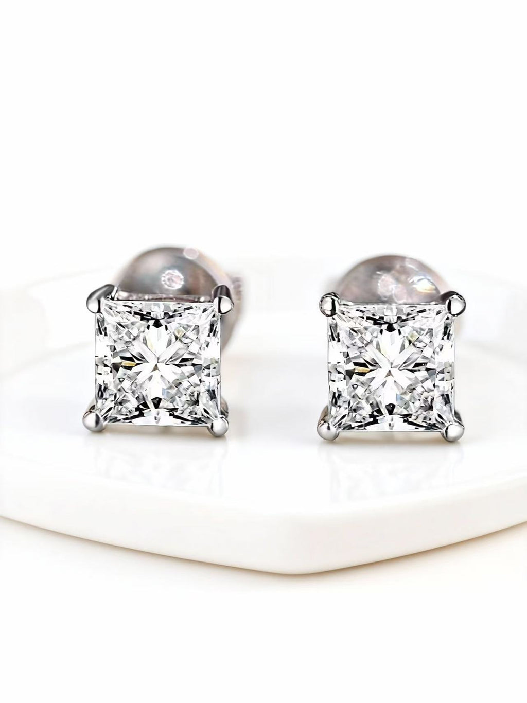 Geometric Grace: 1ct Princess Cut Diamond Stud Earrings E25020007