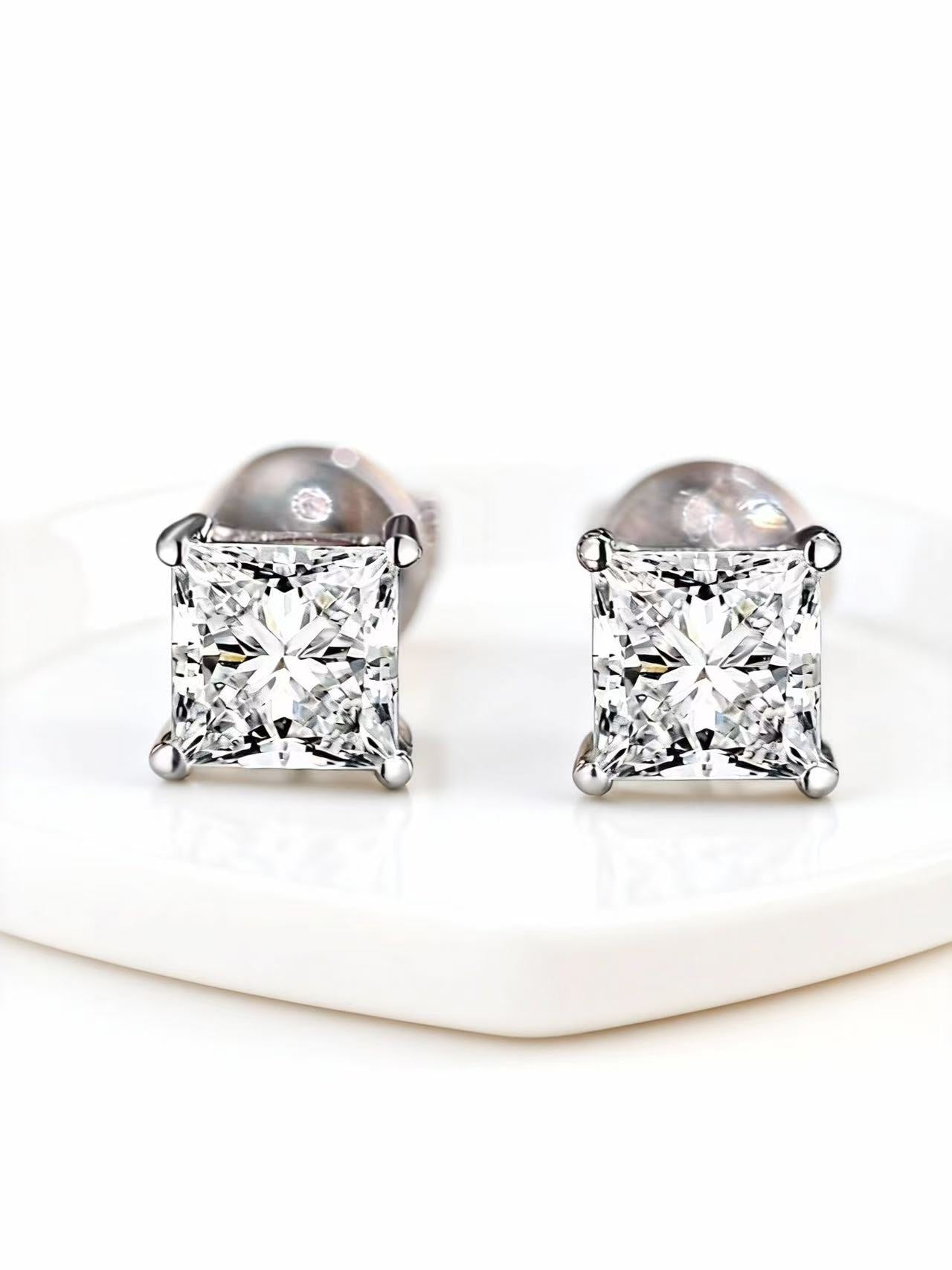 Geometric Grace: 1ct Princess Cut Diamond Stud Earrings E25020007