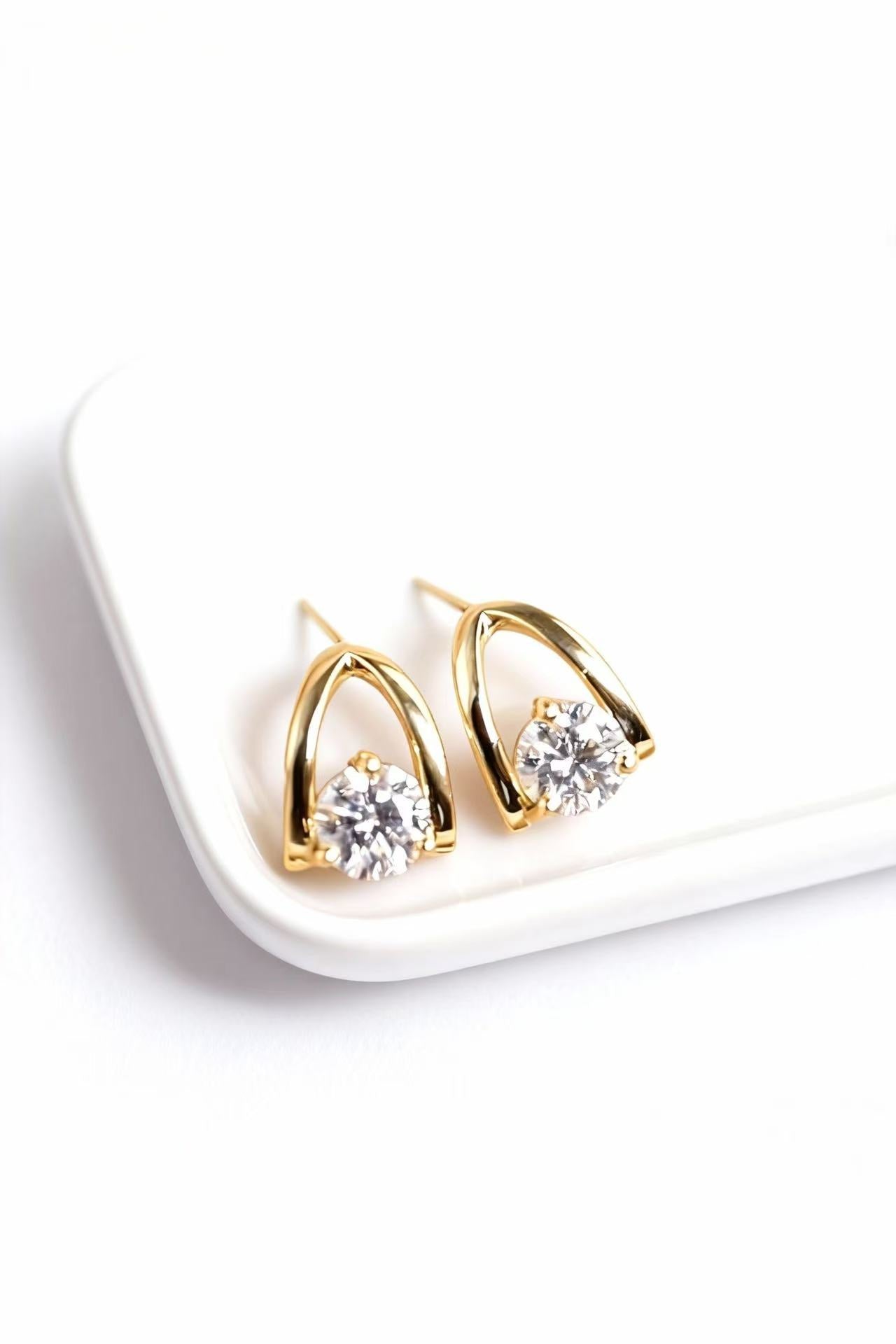 Aetheris Tender Pod: Lab Diamond Pea Stud E25020014