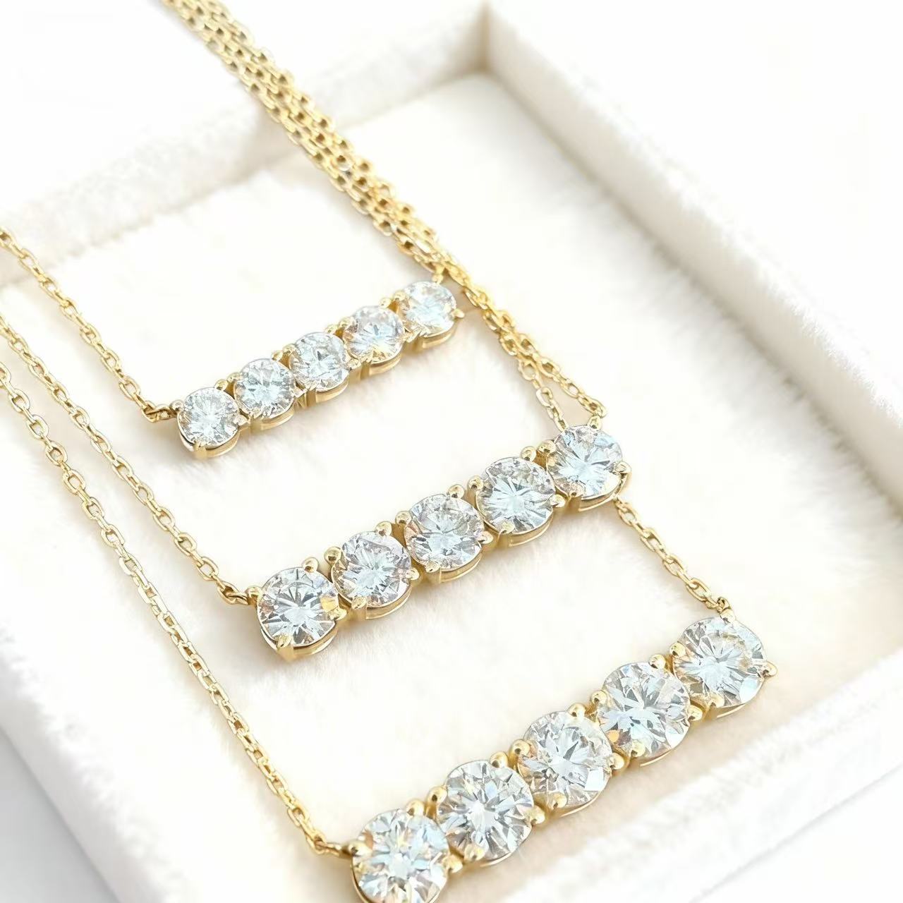 Aetheris Harmony in Light: Five-Stone Balance Pendant Set N25020012