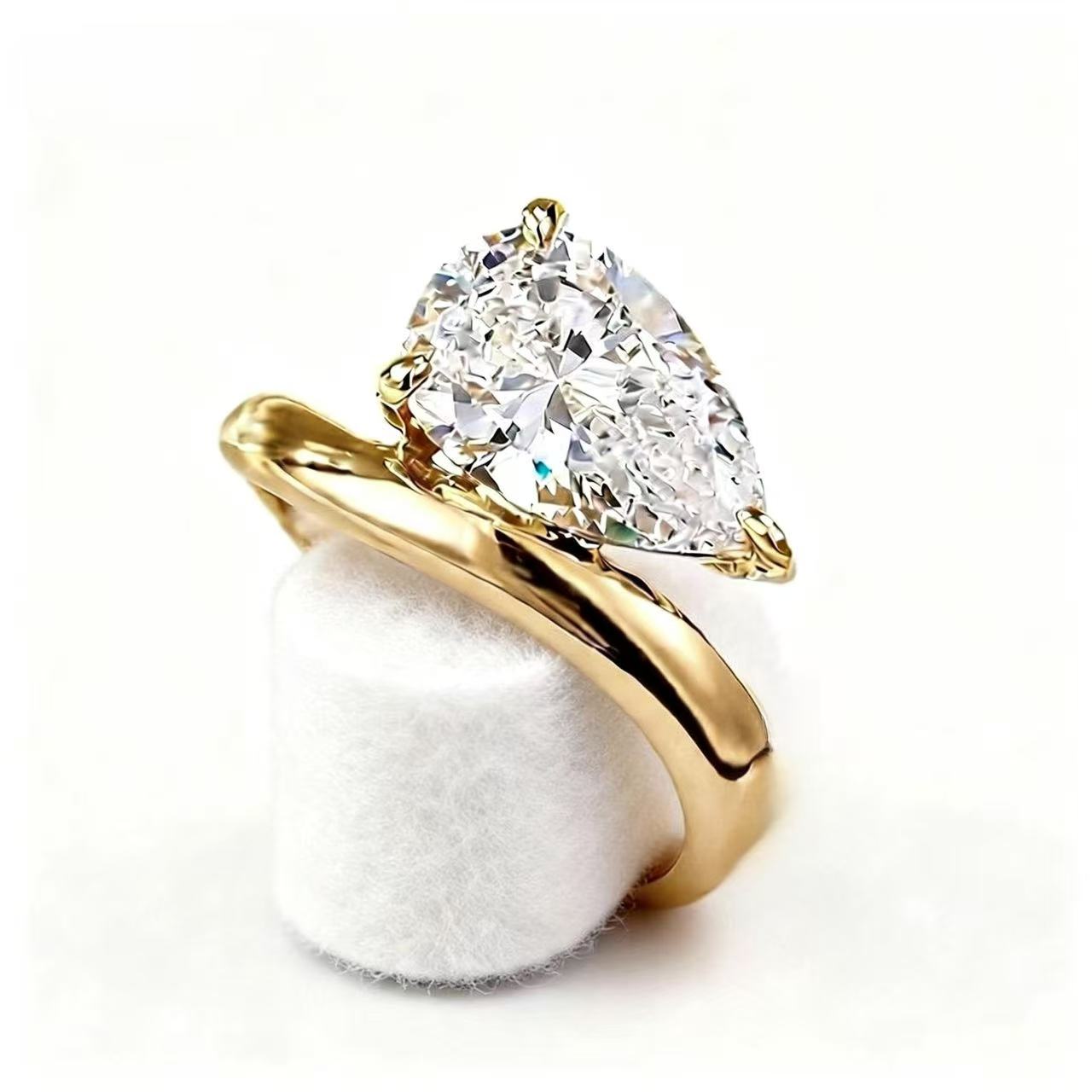 Aetheris Pear Embrace Ring R26020002
