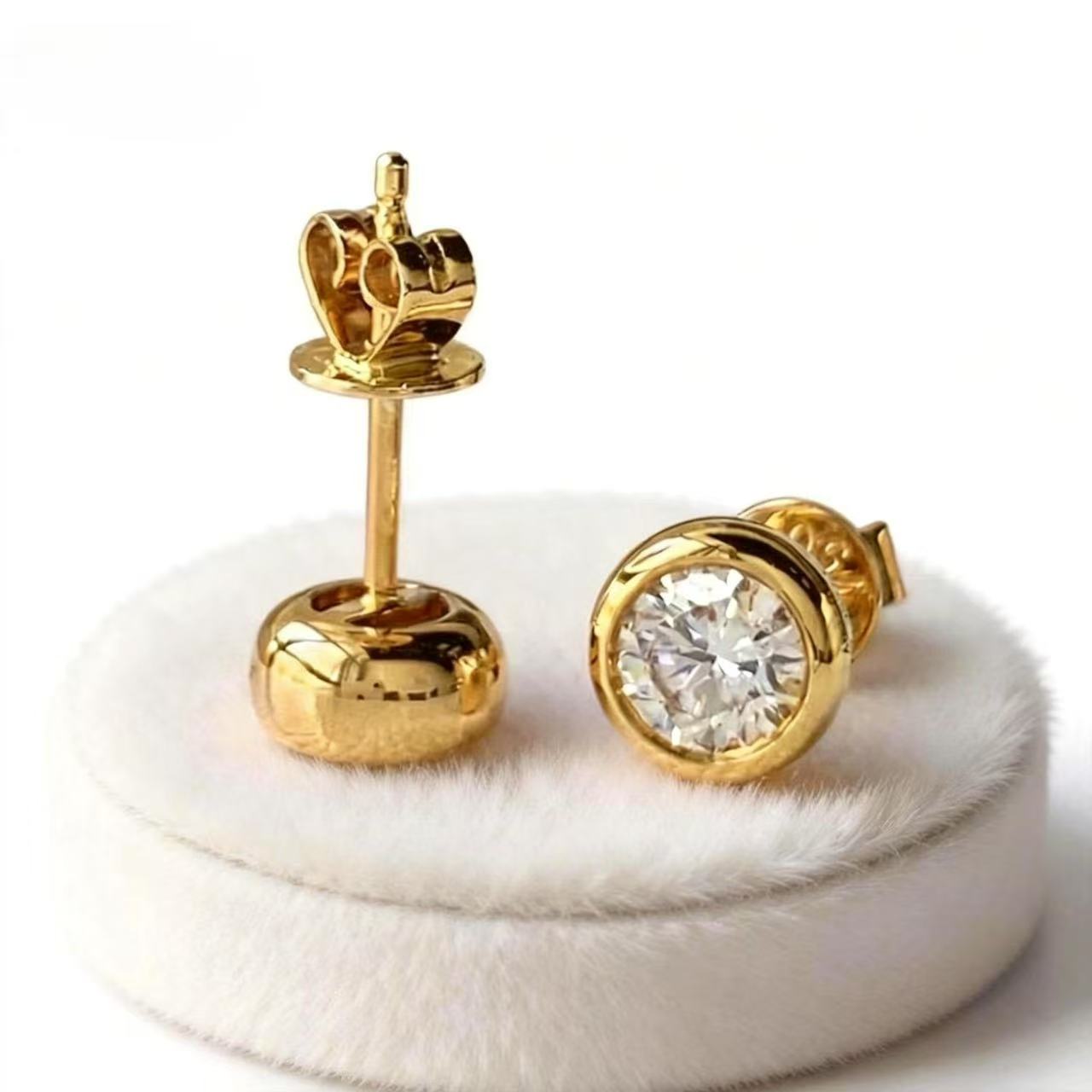 Aetheris Orbit Light Stud Earrings E26020004
