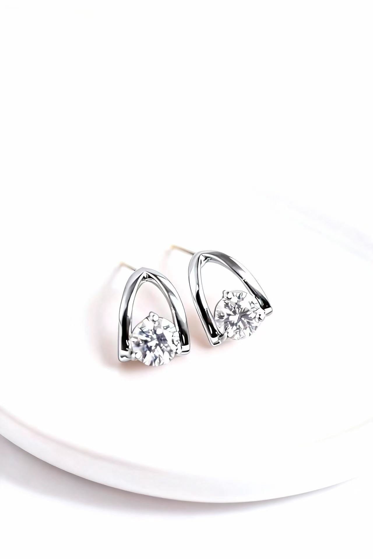 Aetheris Tender Pod: Lab Diamond Pea Stud E25020014