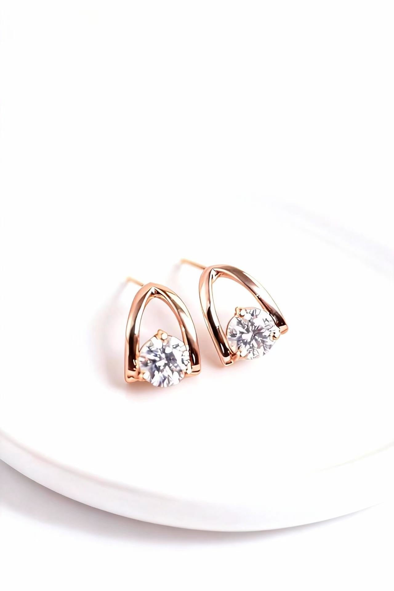 Aetheris Tender Pod: Lab Diamond Pea Stud E25020014