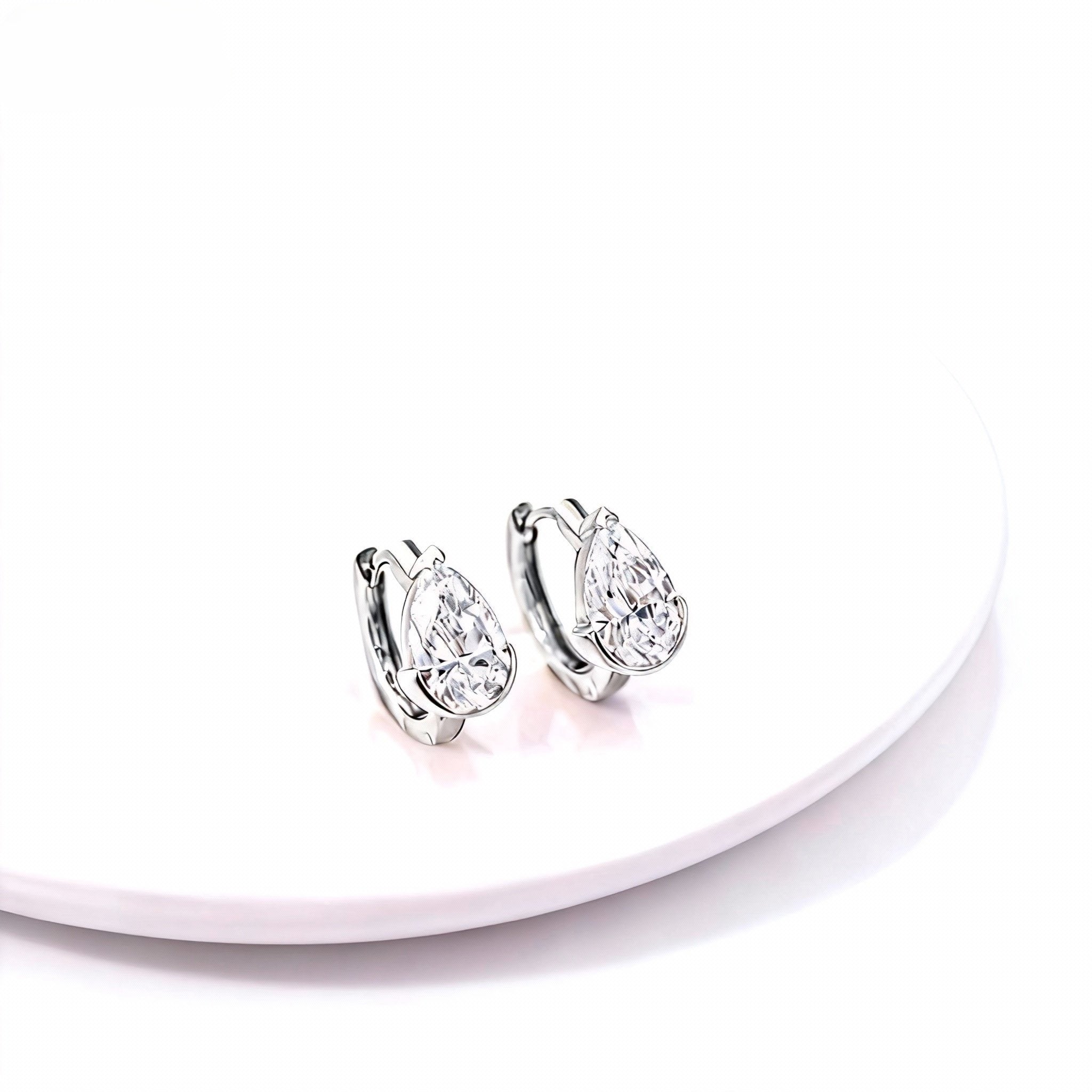 Aetheris Timeless Droplet-Lab grown diamond Teardrop Earrings E25020003