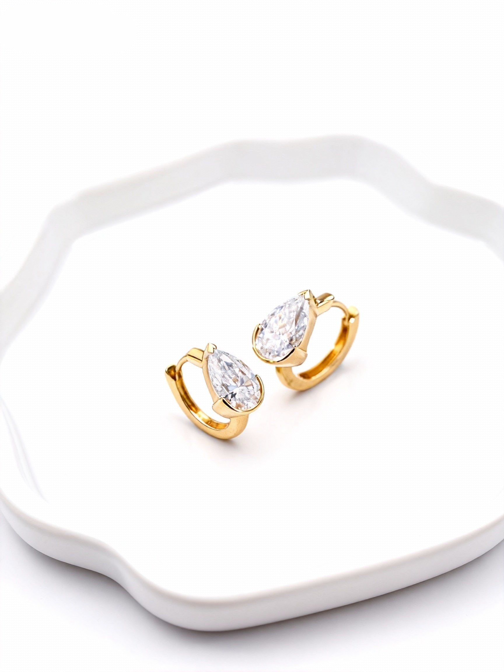 Aetheris Timeless Droplet-Lab grown diamond Teardrop Earrings E25020003