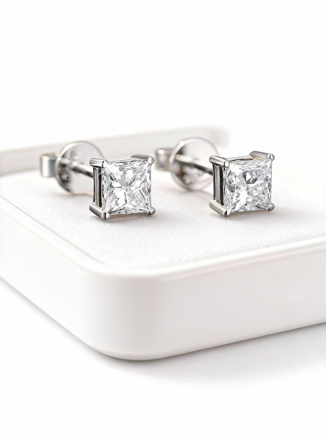 Geometric Grace: 1ct Princess Cut Diamond Stud Earrings E25020007