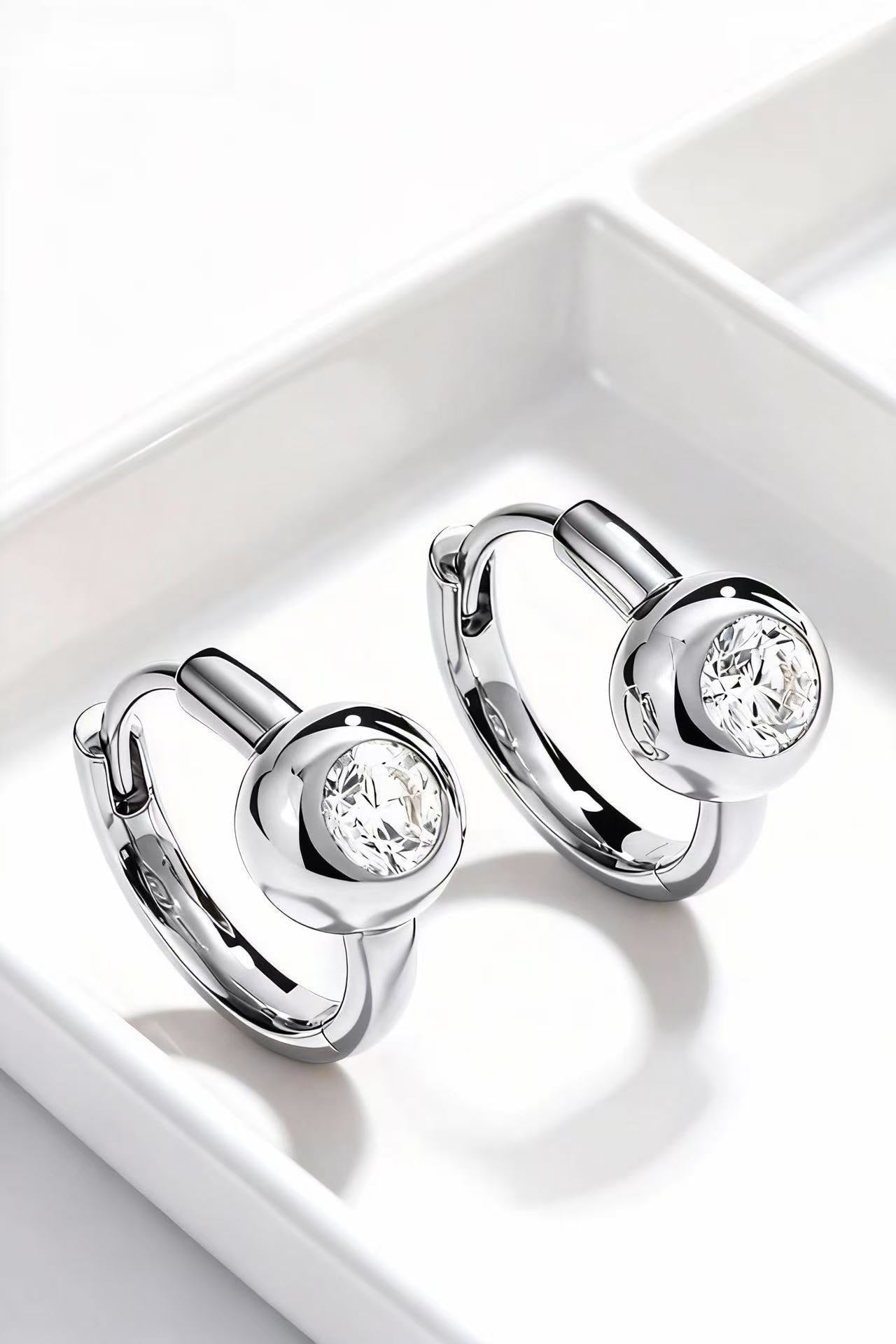 Aetheris Effervescent Light: Bubble Cluster Diamond Earrings E25020011