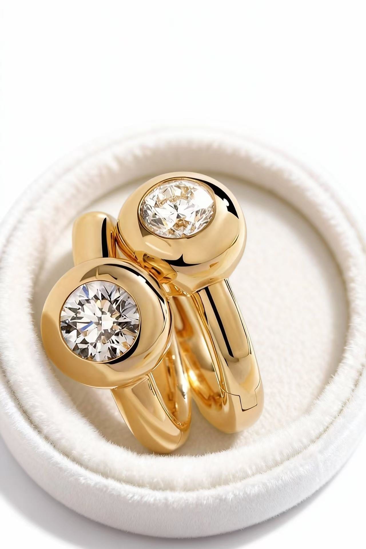 Aetheris Effervescent Light: Bubble Cluster Diamond Earrings E25020011