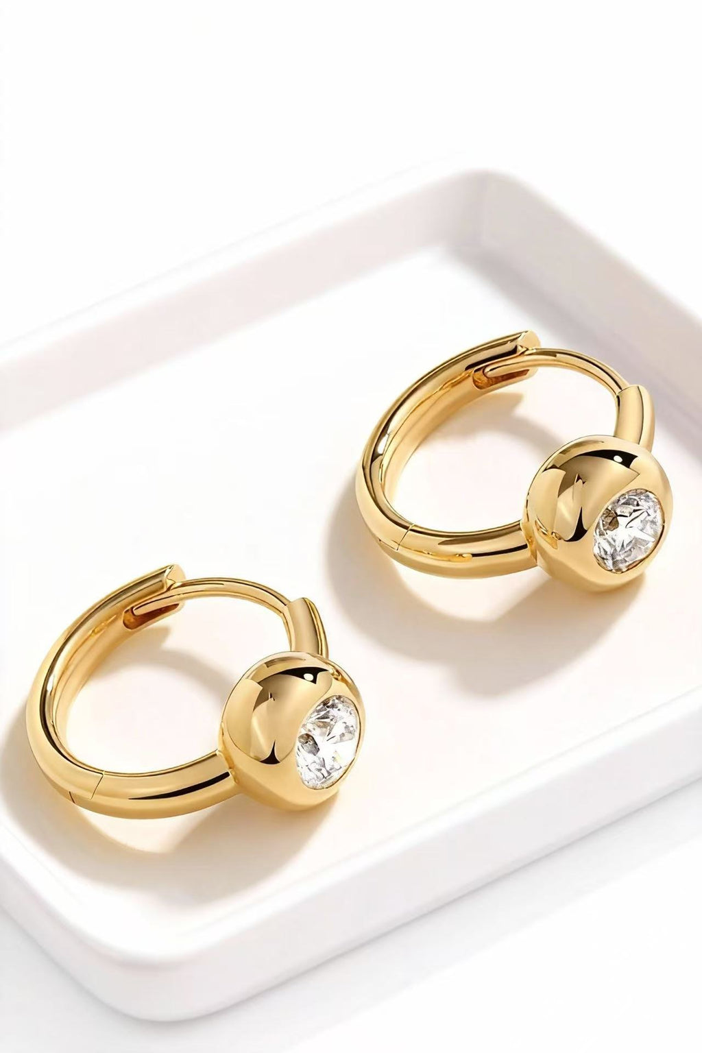 Aetheris Effervescent Light: Bubble Cluster Diamond Earrings E25020011