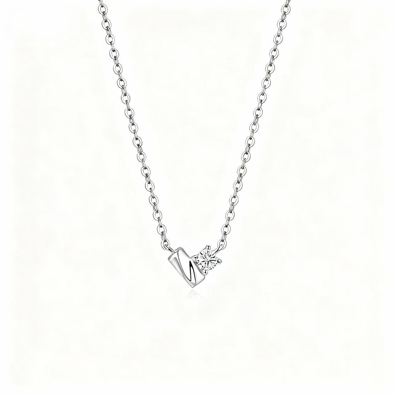 Aetheris A Heart of Light: Round Diamond Heart Pendant Set N25020010