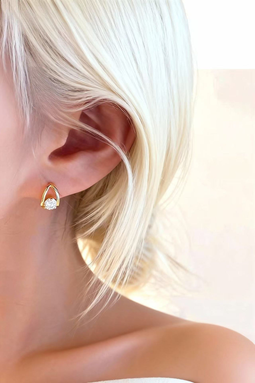 Aetheris Tender Pod: Lab Diamond Pea Stud E25020014