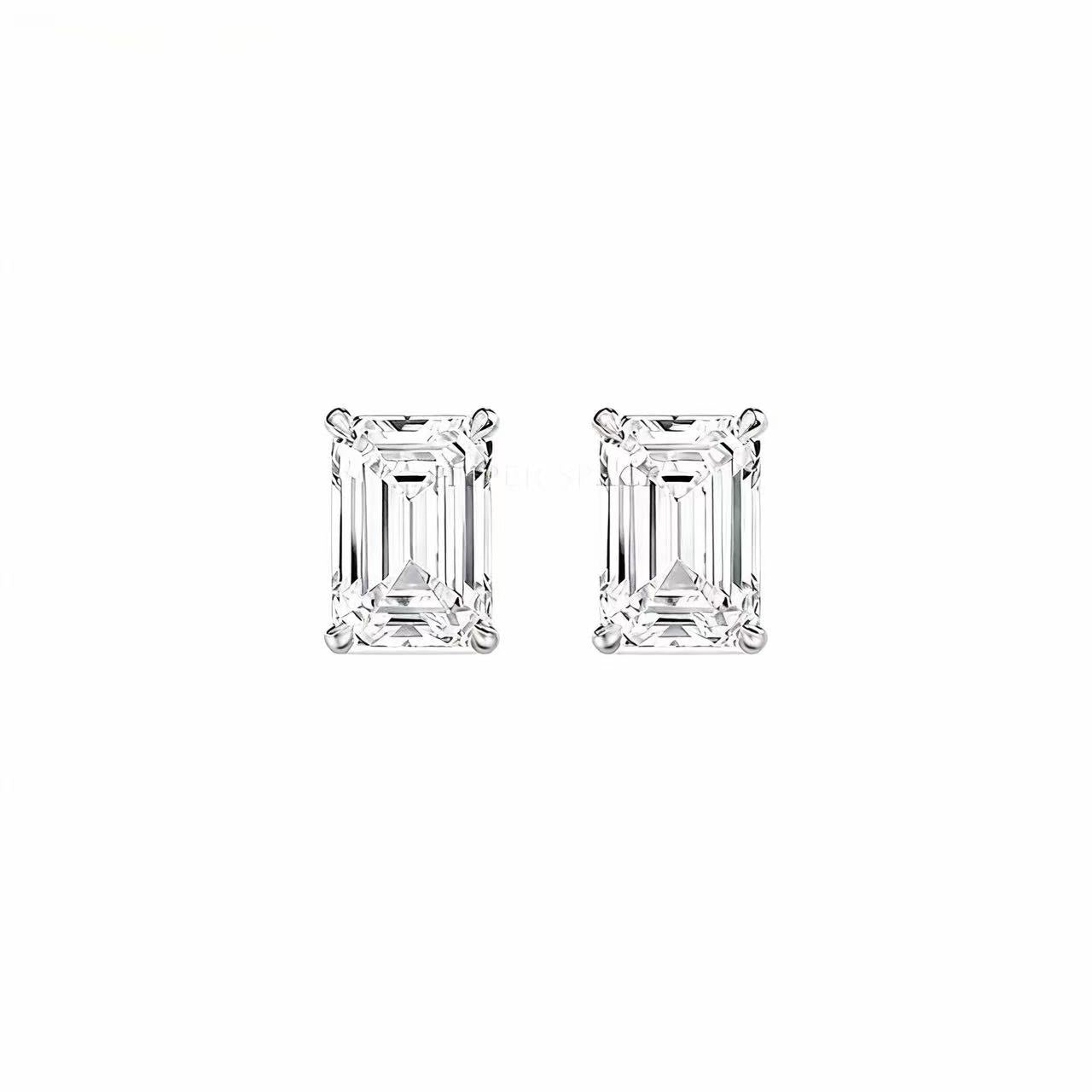 Aetheris The Mirror Hall: Four-Prong Emerald Cut Lab-grown Diamond Studs E25020008