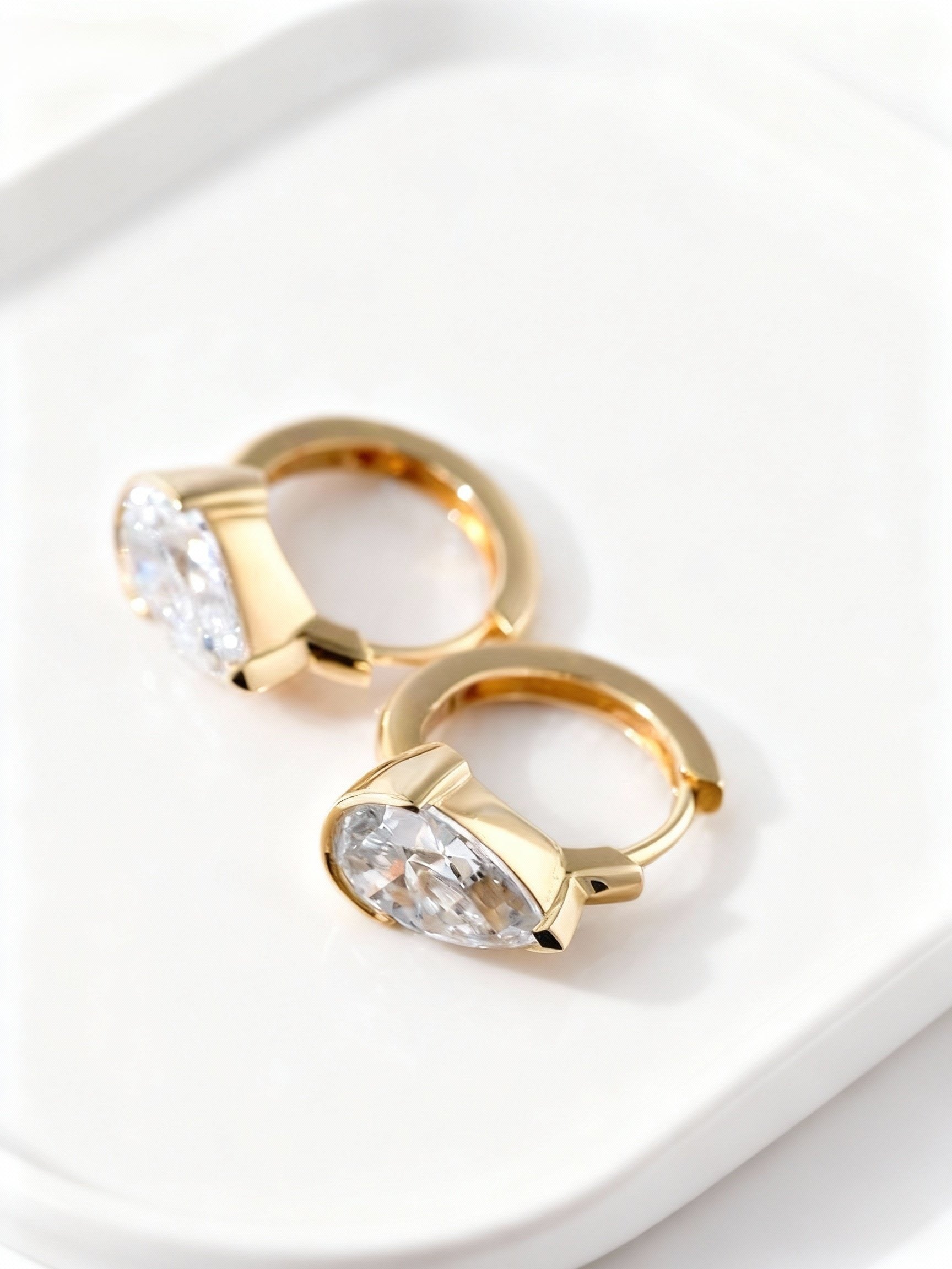 Aetheris Timeless Droplet-Lab grown diamond Teardrop Earrings E25020003