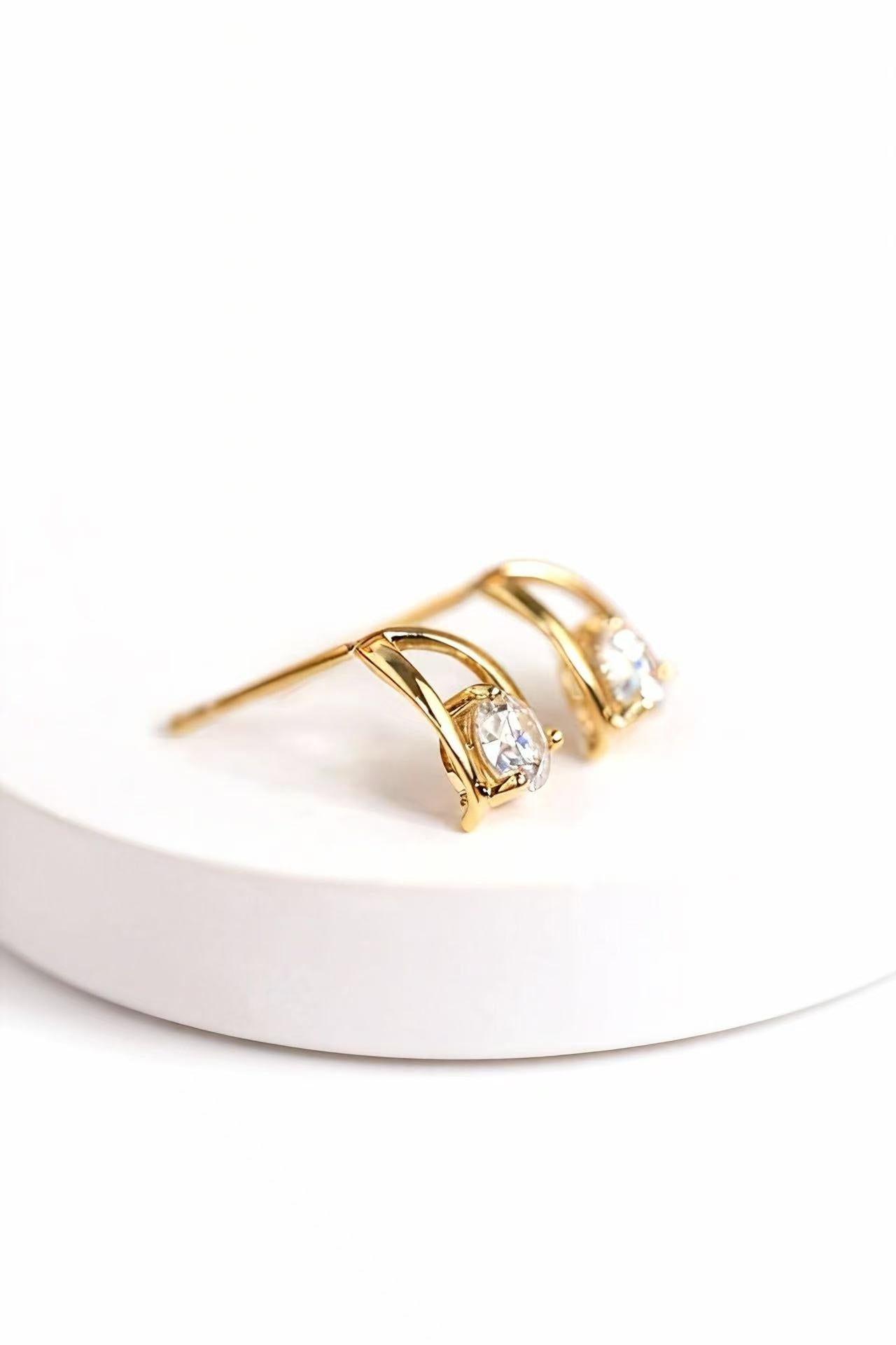 Aetheris Tender Pod: Lab Diamond Pea Stud E25020014