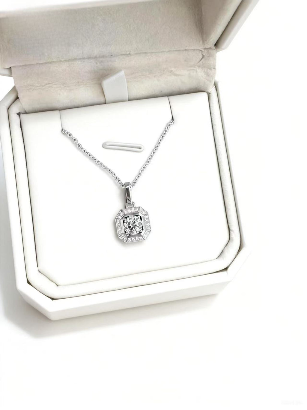 Aetheris Octagon Starlight Pendant P26020003