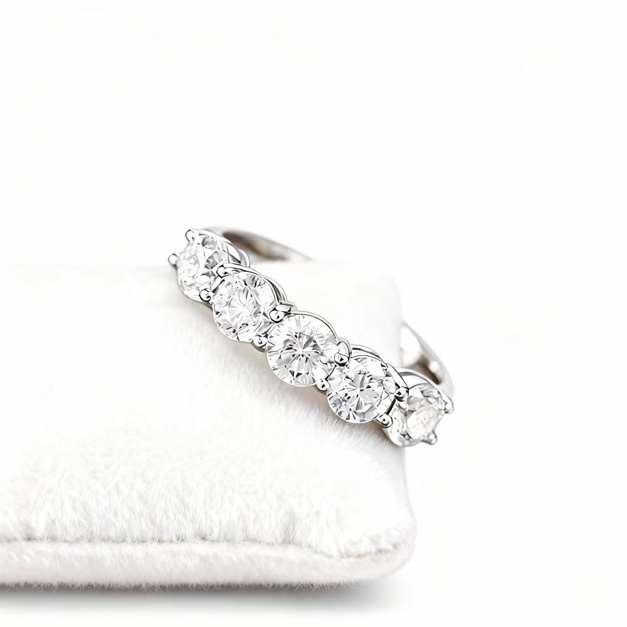 Aetheris The Eternal Quintet: Five-Stone Diamond Band R25020005