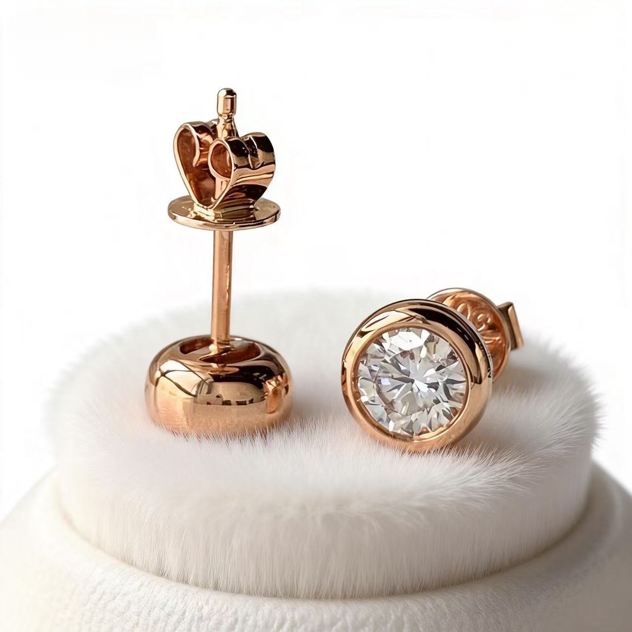 Aetheris Orbit Light Stud Earrings E26020004