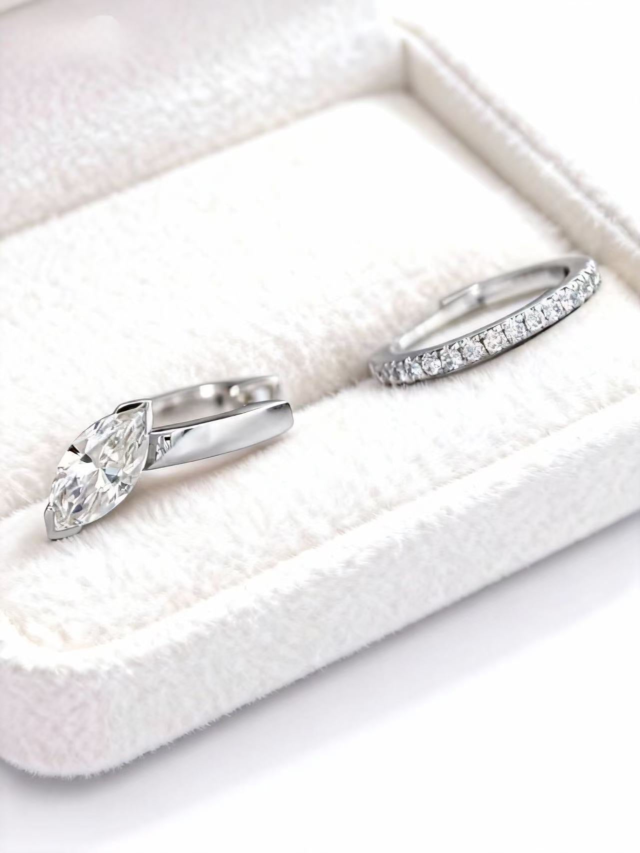 Aetheris Destined Pair: Marquise & Pavé Mismatched Earrings E25020013