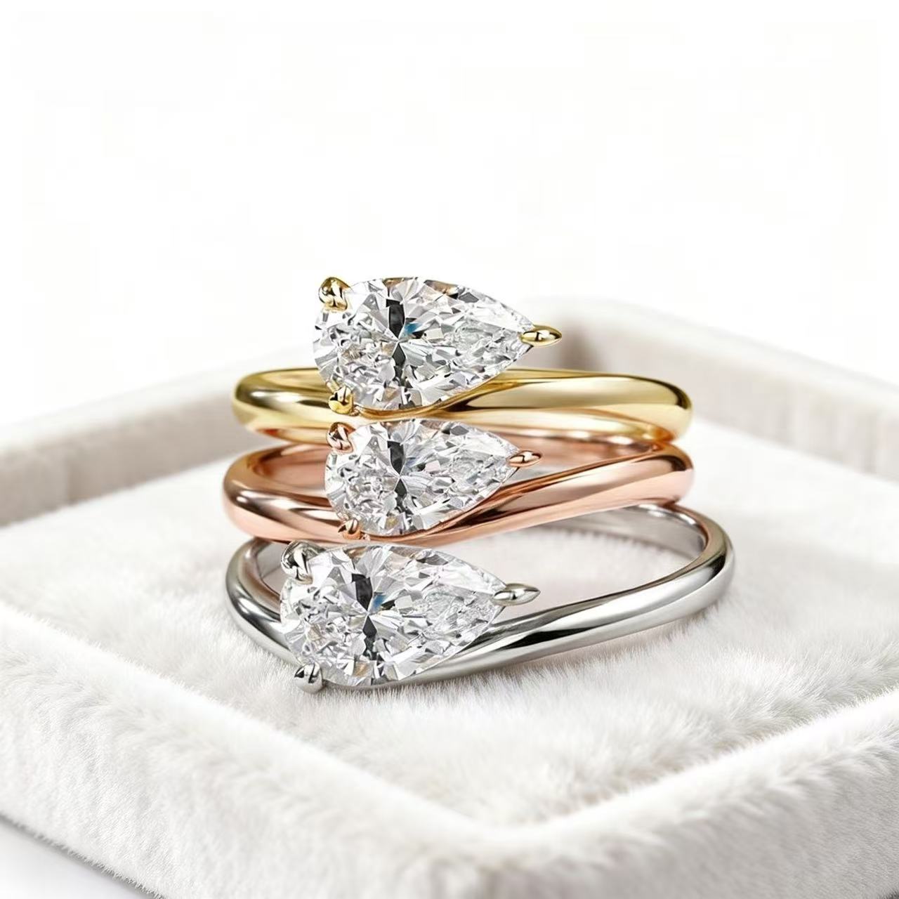 Aetheris Pear Embrace Ring R26020002