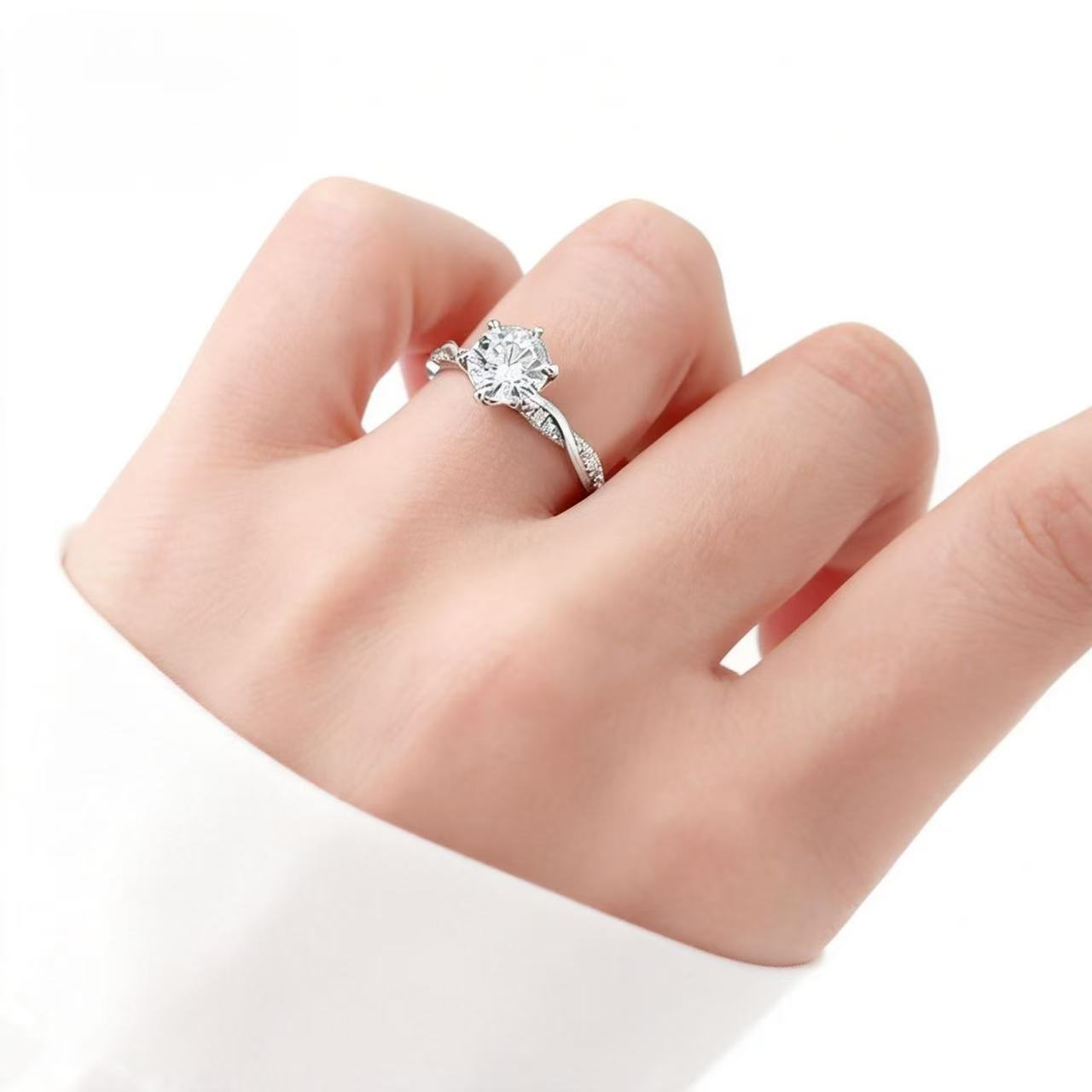 Aetheris Everlight Solitaire Ring R26020009