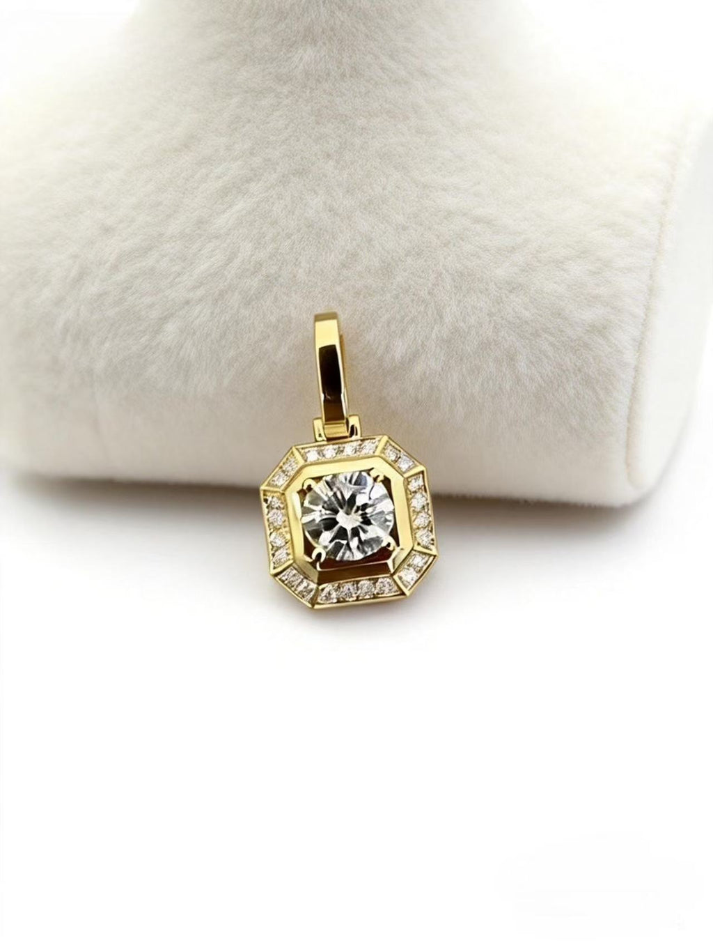 Aetheris Octagon Starlight Pendant P26020003
