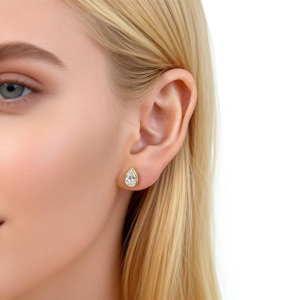 Aetheris Dewdrop Bezel Stud Earrings E26020002