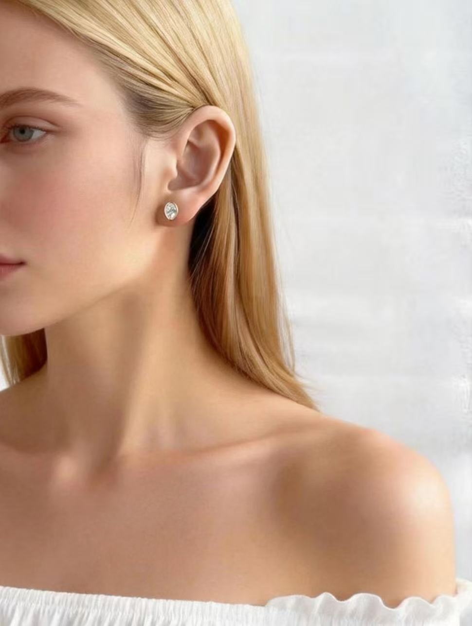 Aetheris Bezel Oval Stud Earrings E26020003