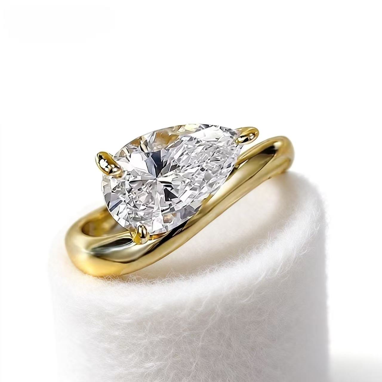 Aetheris Pear Embrace Ring R26020002
