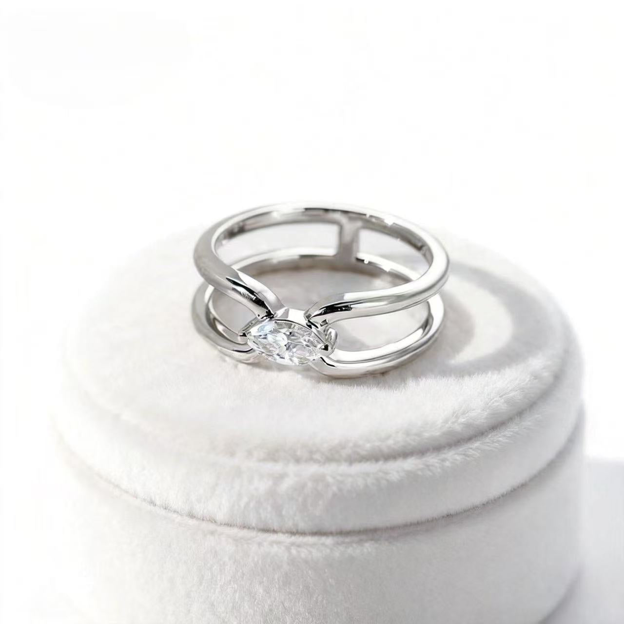 Aetheris Twin Orbit Marquise Ring R26020016