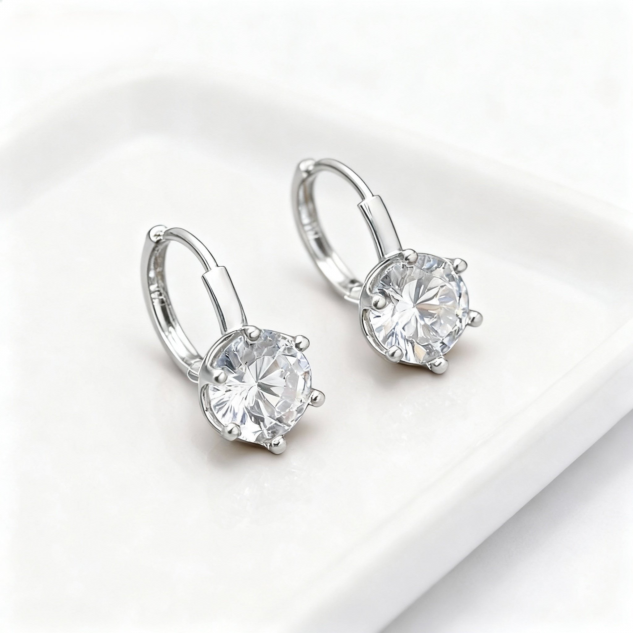 Aetheris Sparkling Studs: Four-Prong Lab Diamond Earrings E25020002